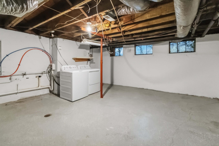 Listing Image 45