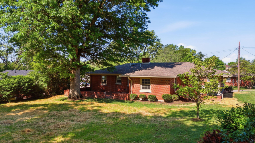 Listing Image 38