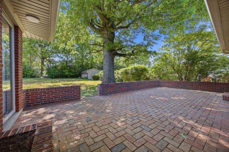 Listing Image 43