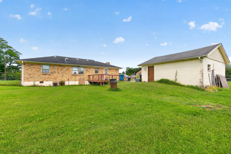 Listing Image 20