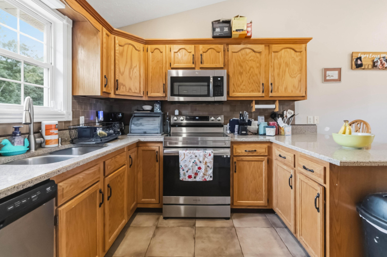 Listing Image 16