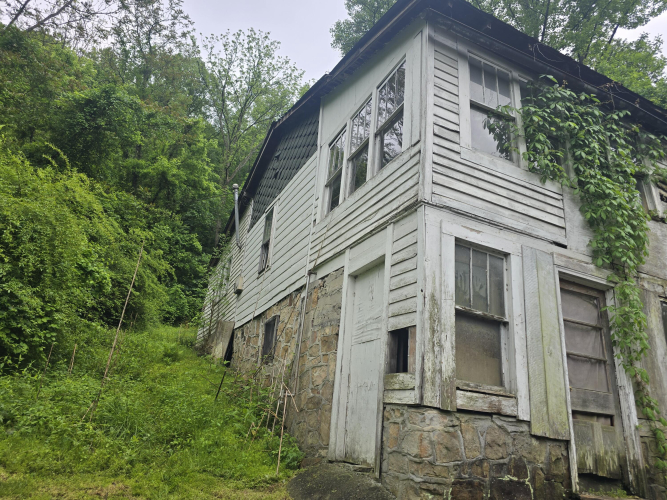 Listing Image 23