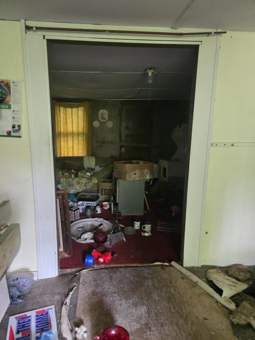 Listing Image 9