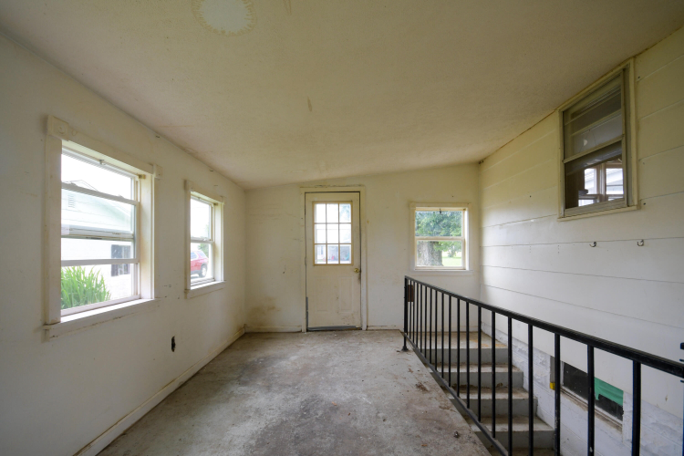 Listing Image 16