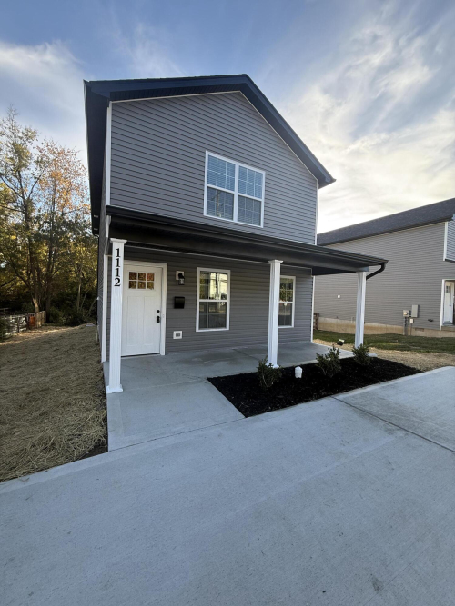 Listing Image 3