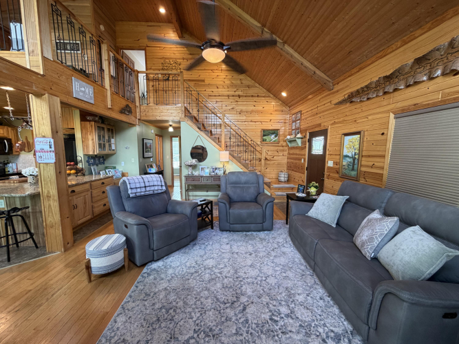 Listing Image 18