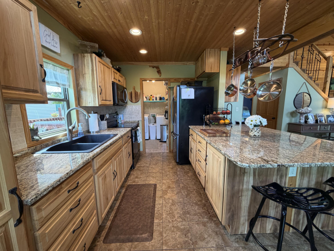 Listing Image 27