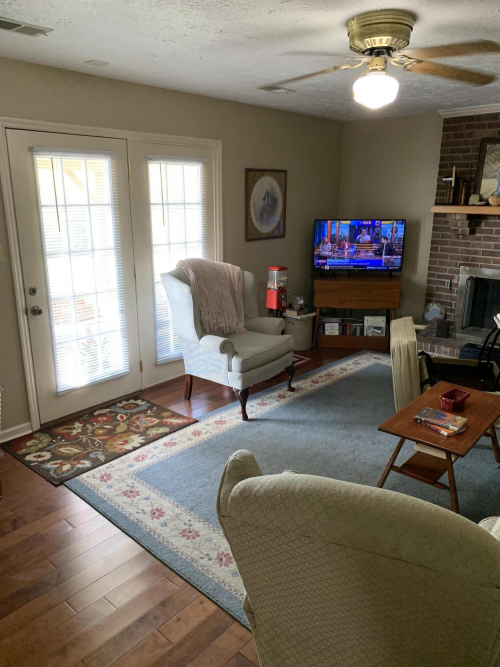 Listing Image 14