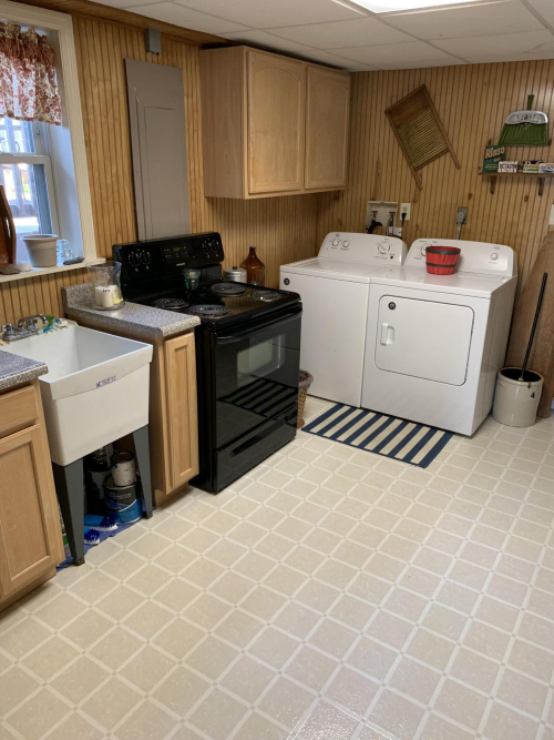 Listing Image 9