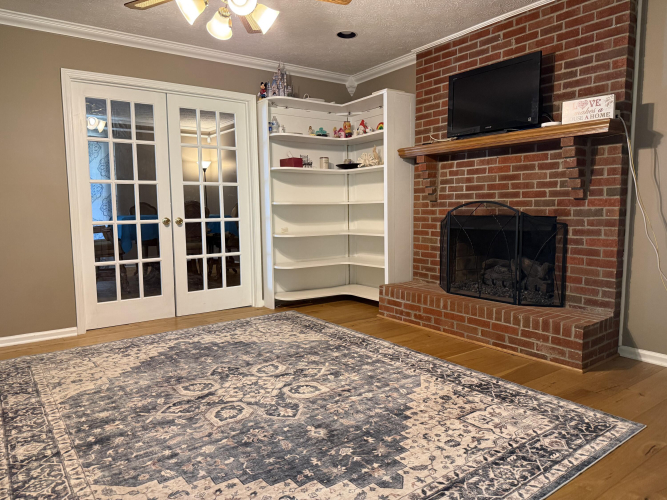 Listing Image 5