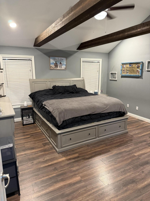 Listing Image 15