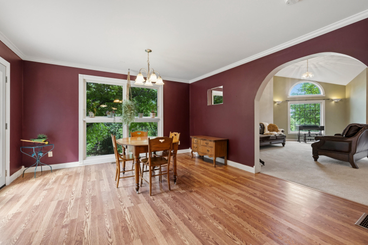 Listing Image 16