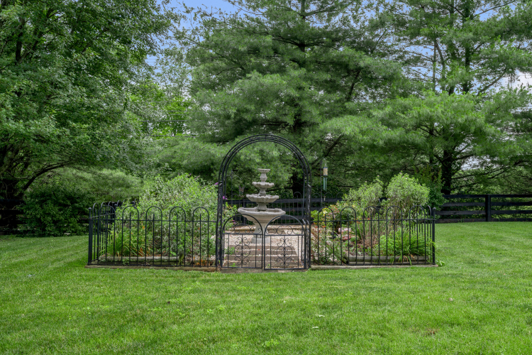 Listing Image 73