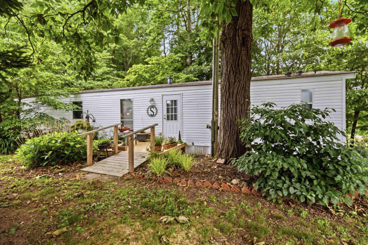 Listing Image 17