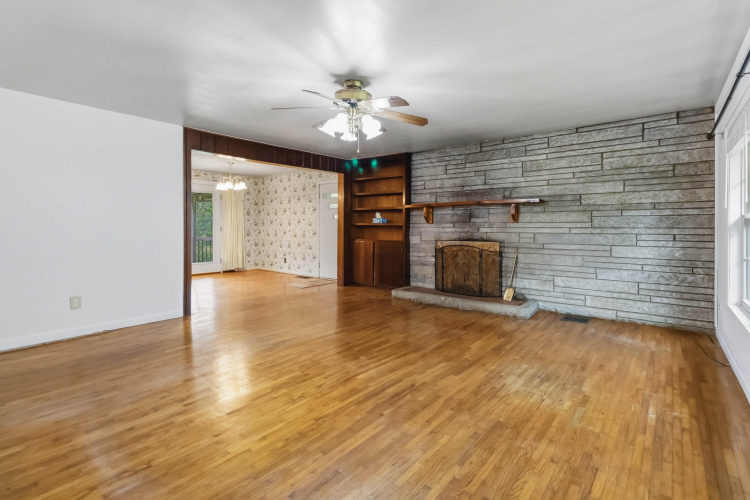 Listing Image 25