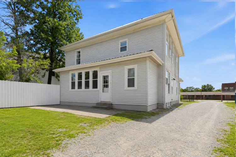Listing Image 44