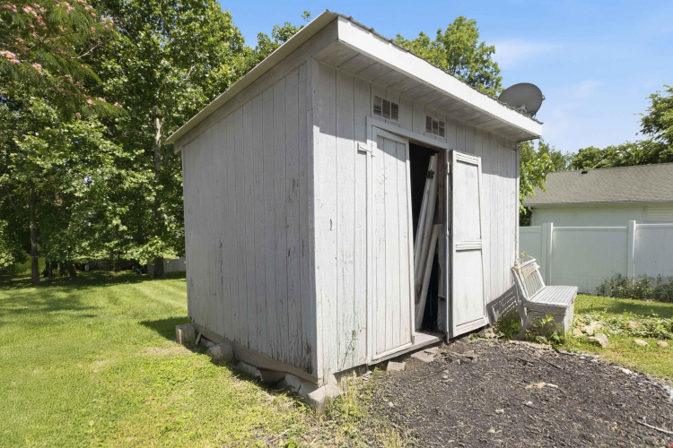 Listing Image 48