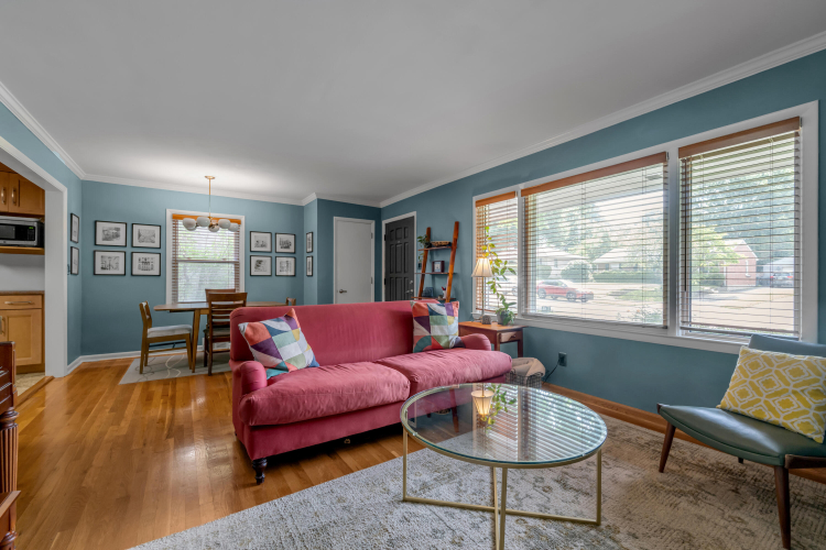 Listing Image 19