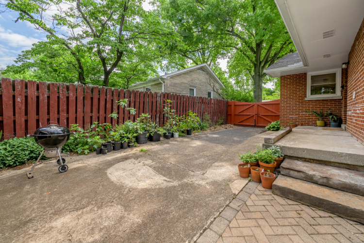 Listing Image 53