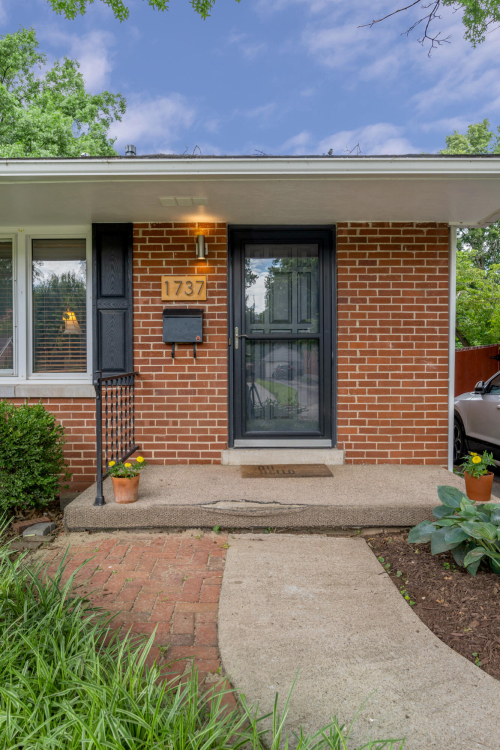 Listing Image 8