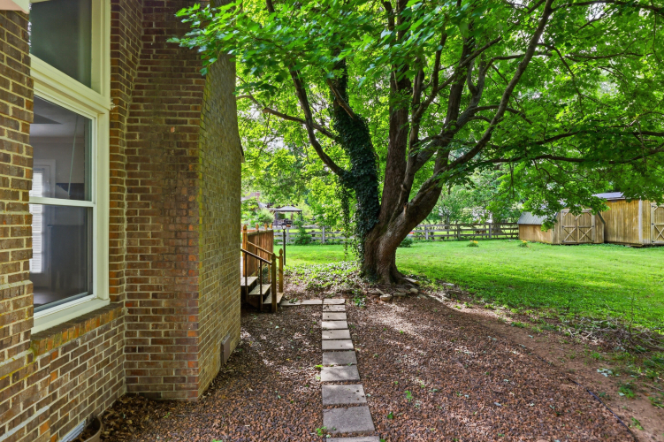 Listing Image 77