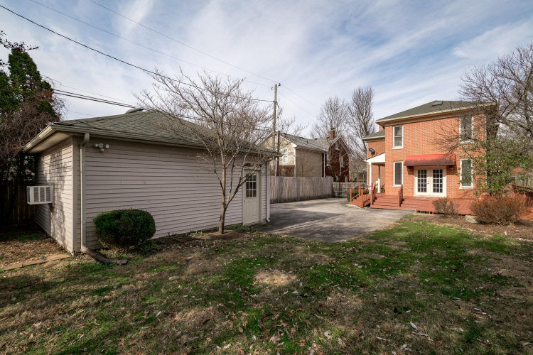 Listing Image 44