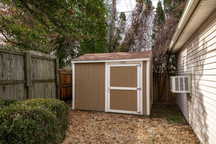 Listing Image 45