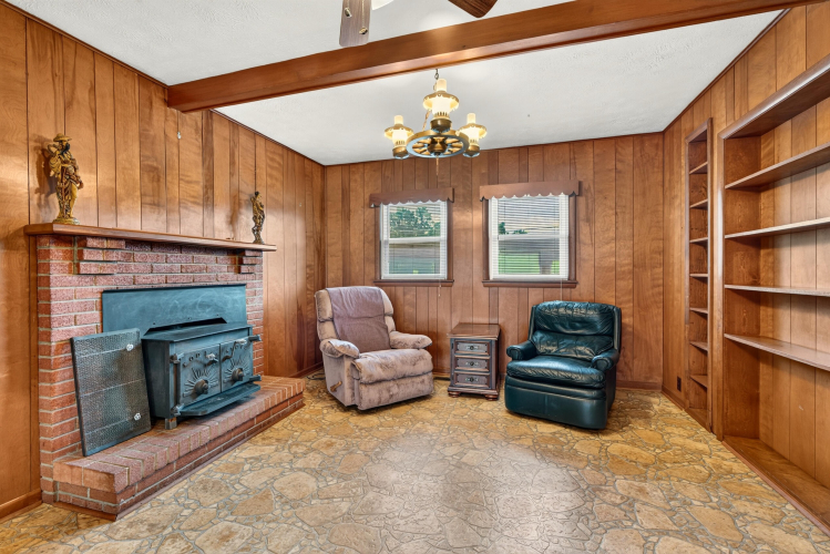 Listing Image 14