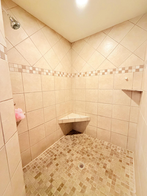 Listing Image 74