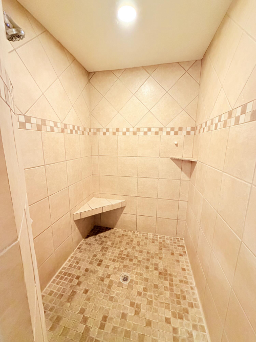 Listing Image 75