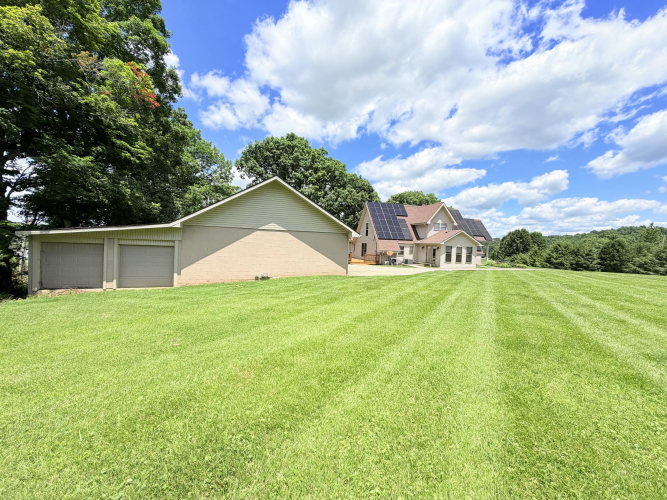 Listing Image 10