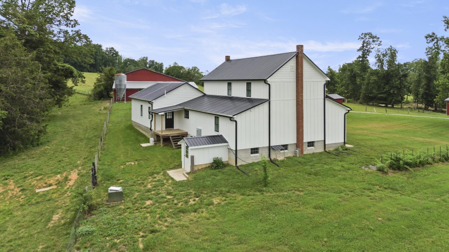 Listing Image 6