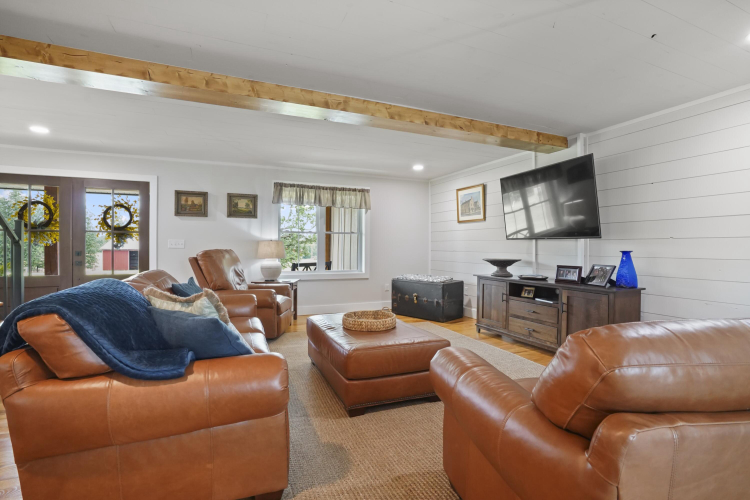 Listing Image 53