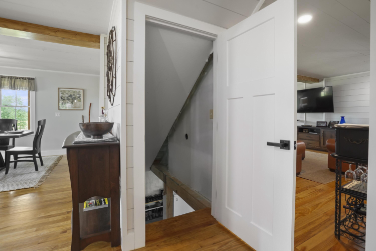 Listing Image 56