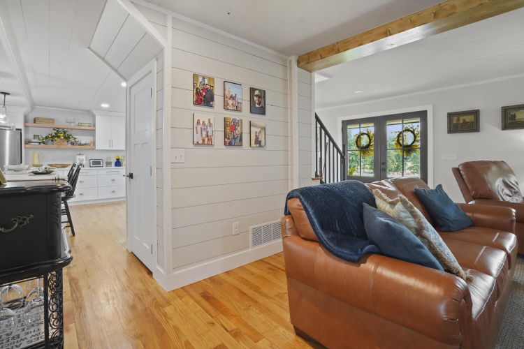 Listing Image 58