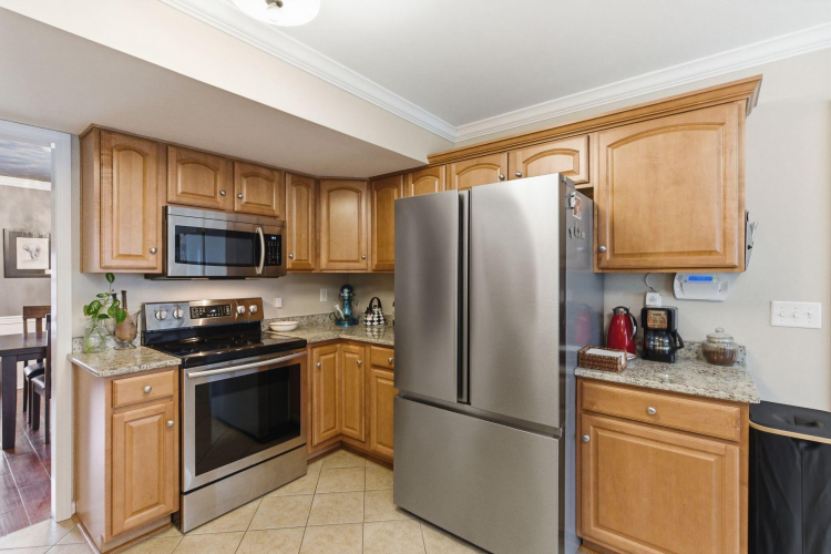 Listing Image 19