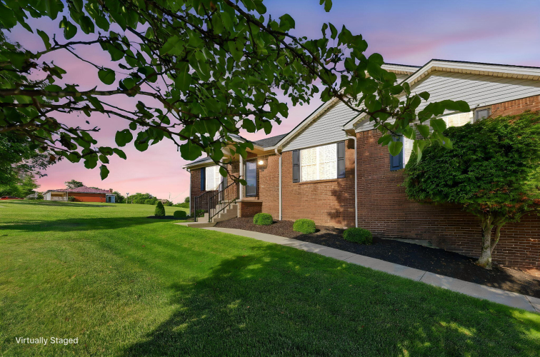 Listing Image 3