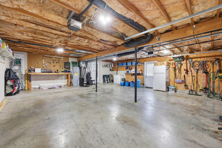 Listing Image 40