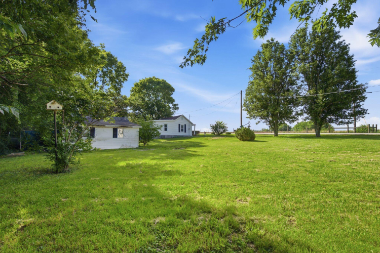 Listing Image 28