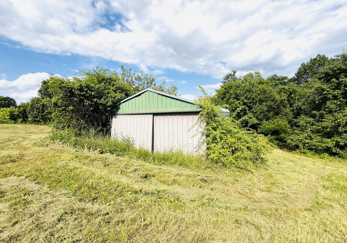 Listing Image 9