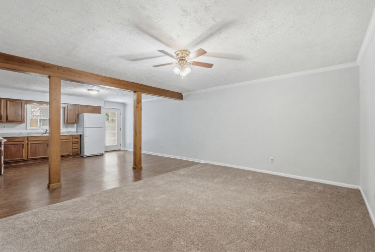 Listing Image 37