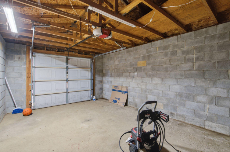Listing Image 50