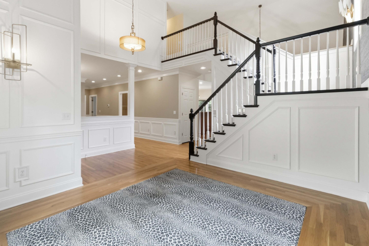 Listing Image 10