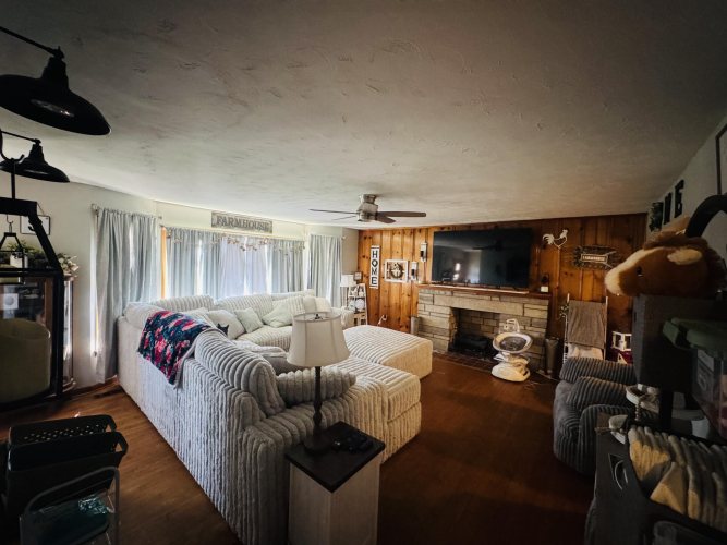 Listing Image 20
