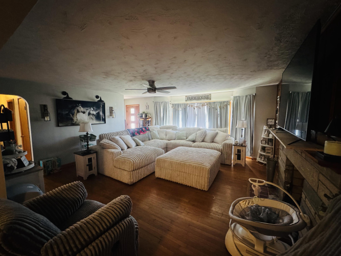 Listing Image 21