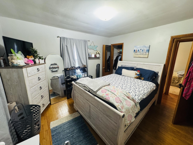 Listing Image 52