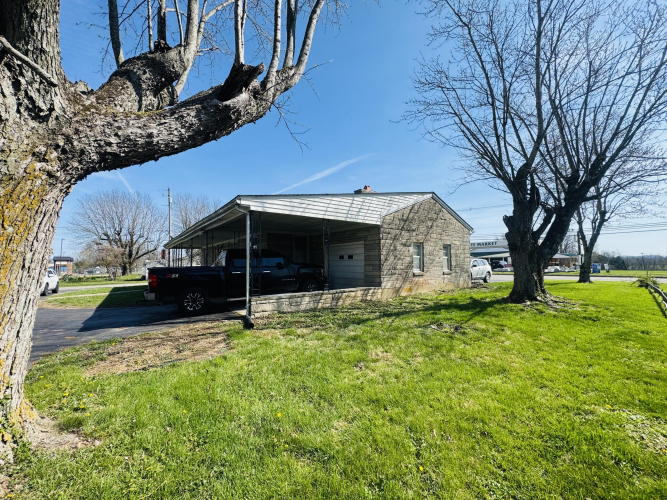 Listing Image 7