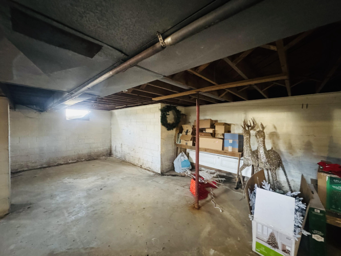 Listing Image 61