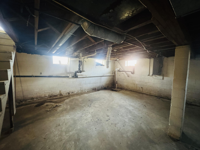 Listing Image 62