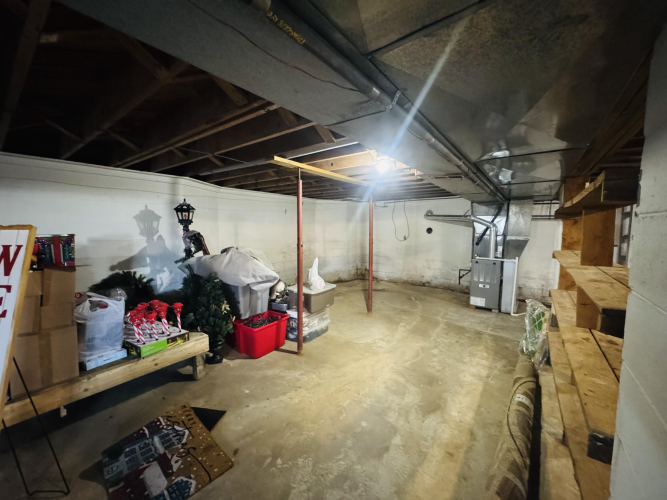 Listing Image 64